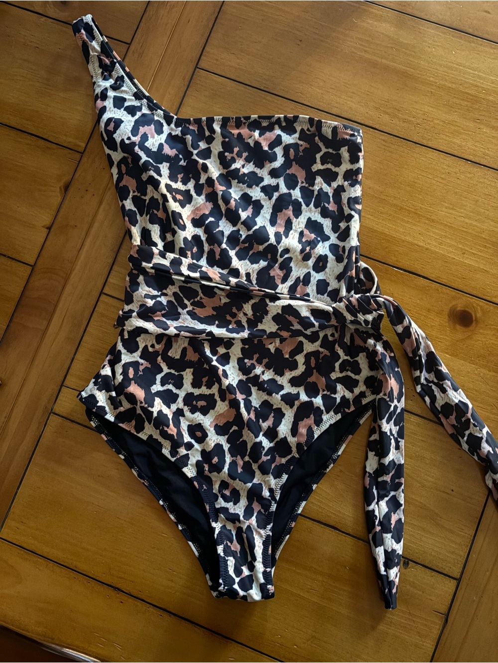 One-Shoulder Leopard Print Women's One-Piece Swimsuit with Side Tie